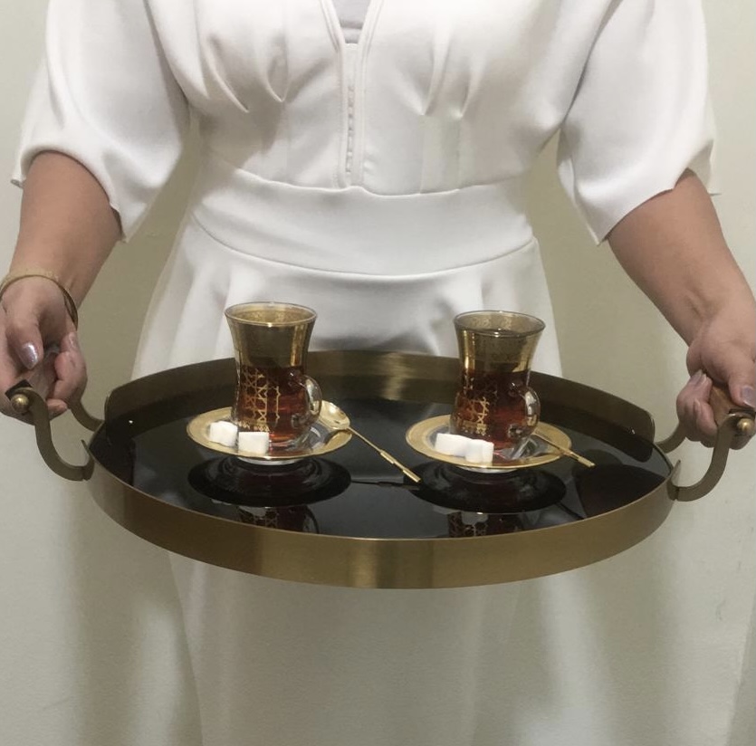 اسود ذهبي مدور