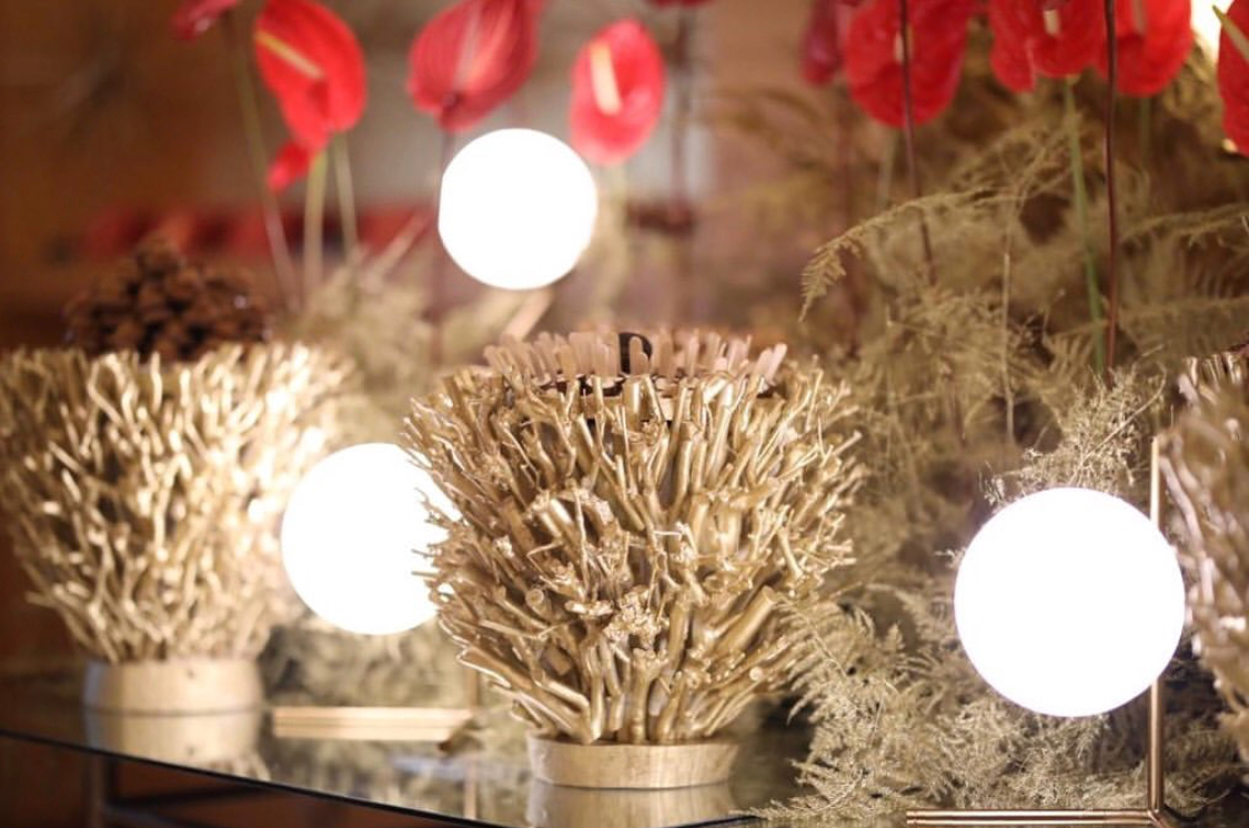 طقم مودرن ذهبي